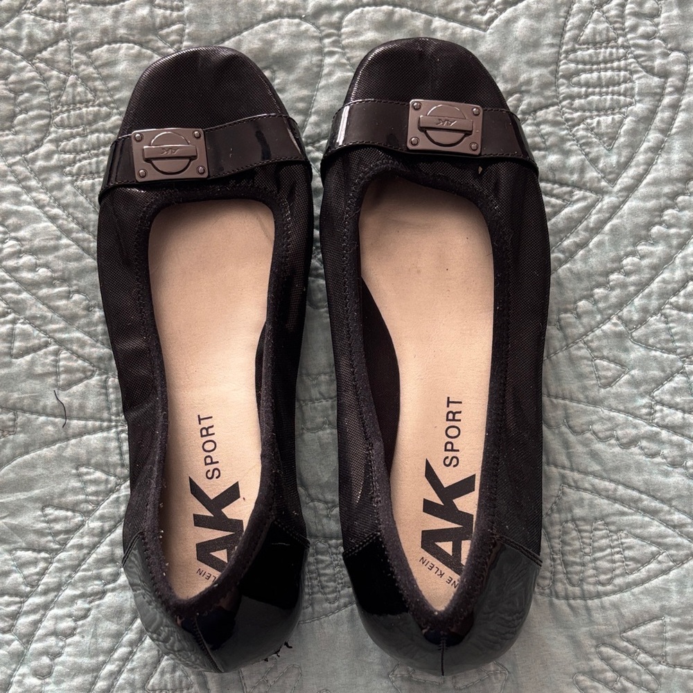 Women's Black Ballet Flats